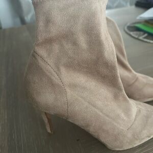 Jessica Simpson Beige Suede Ankle Boots